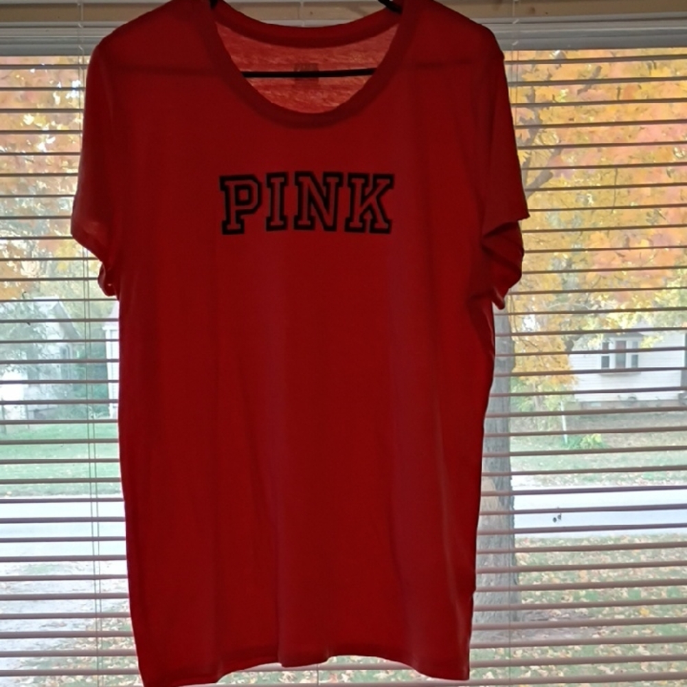 Red PINK Graphic T-Shirt